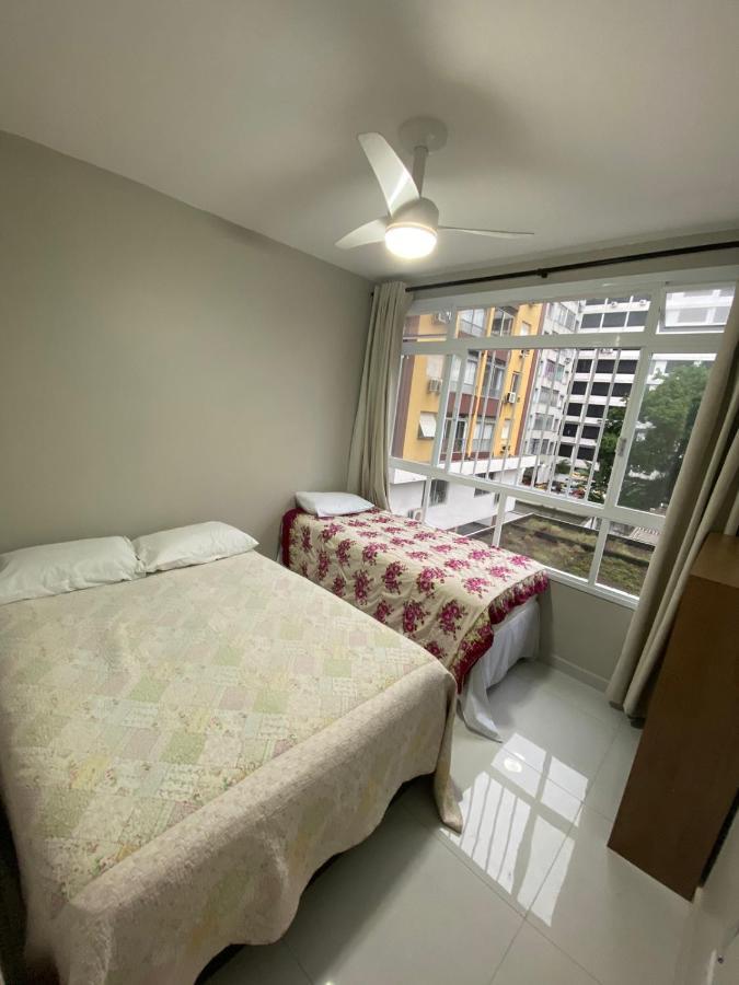 Apartamento Frente Mar Gonzaga Santos 3 Apartment Luaran gambar