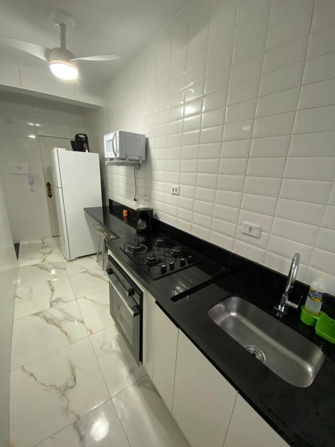Apartamento Frente Mar Gonzaga Santos 3 Apartment Luaran gambar